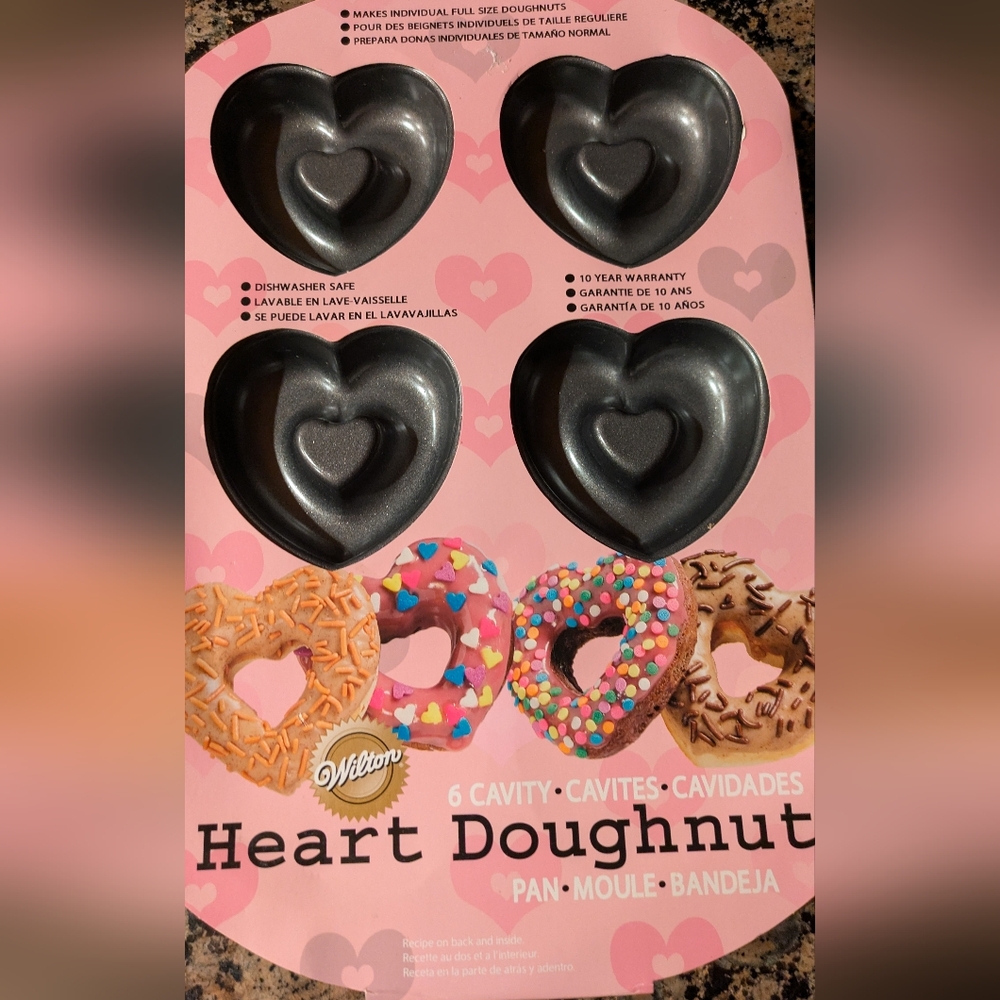 Wilton Heart-Shaped Donut Pan - Gray